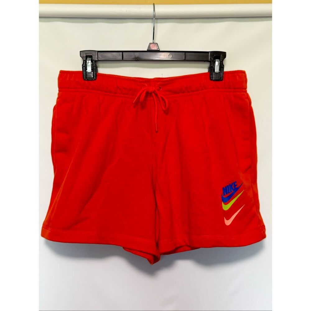 Nike Women’s orange DNA mid rise fleece cotton poly short size medium